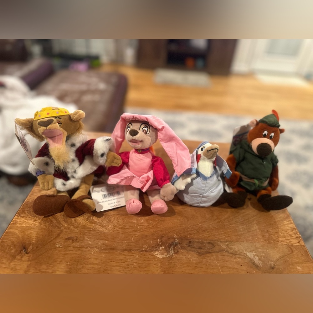 Disney Mini Beanie from the Animated Film Robin Hood